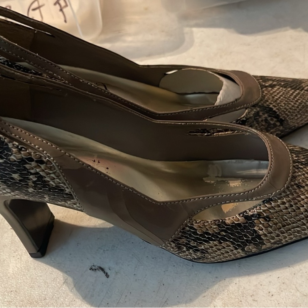 Snakeskin Pattern Heels With Gold Interior - image 4